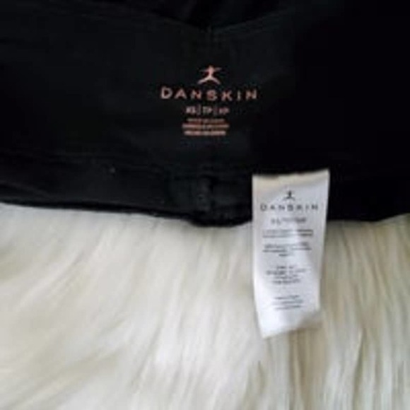 NWT Danskin Spandex Ankle Leggings -Black XS - Picture 2 of 4